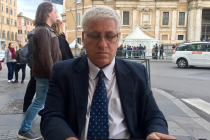 Blogging in Piazza di Santa Maria